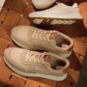 Men TRVL LITE Retro Runner Sneaker