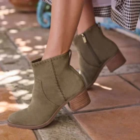 Women Delilah Heeled Boot Women Delilah Heeled Boot